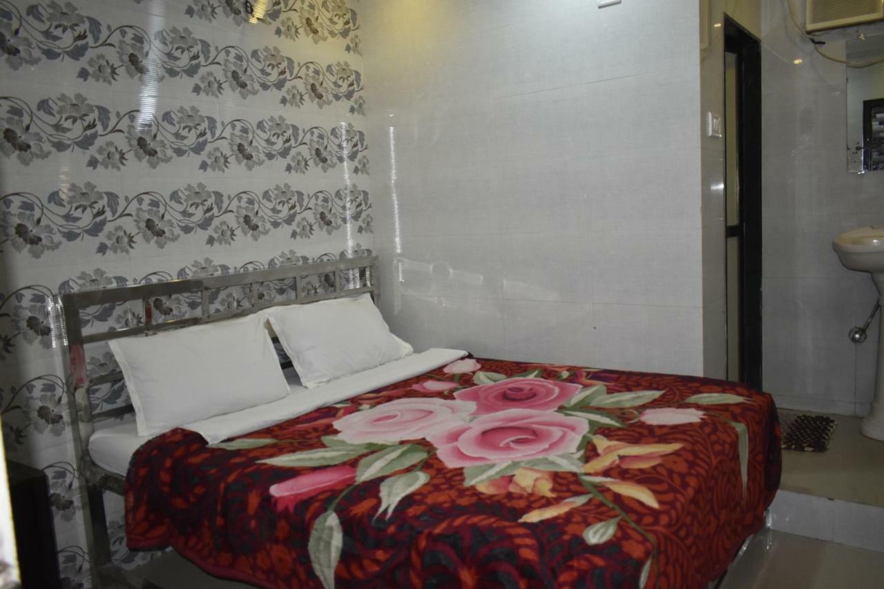 Hotel Zam Zam Palace Mumbai Exterior foto